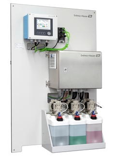 Liquiline Control CDC90 reinigt, validiert und kalibriert Ihre pH- und Redox-Elektroden vollautomatisch.