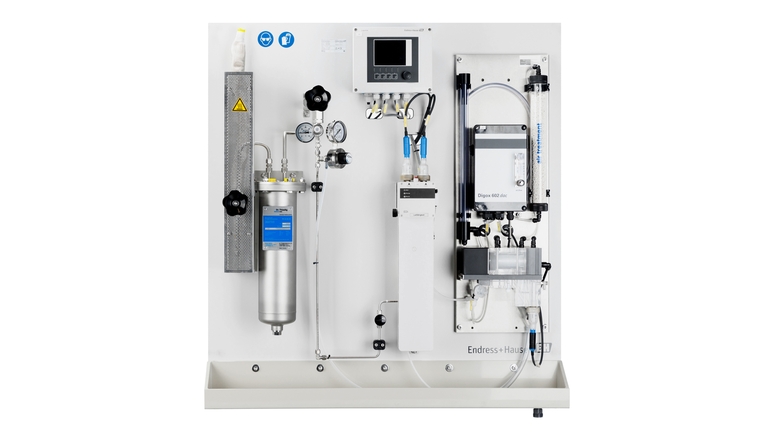 Systèmes d'analyse vapeur et eau Endress+Hauser pour un contrôle fiable de l'eau de process